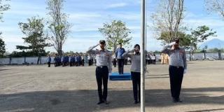 Dinas Perhubungan Kabupaten Pemalang melaksanakan giat Upacara Bendera dalam rangka memperingati HUT Kemerdekaan RI ke-78 tahun di Lapangan Apel Dishub Kab. Pemalang.