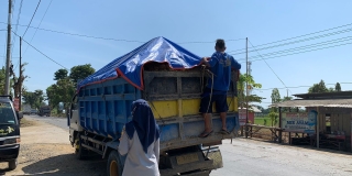 Dinas Perhubungan Kabupaten Pemalang melaksanakan kegiatan pengawasan dan pemberian himbauan kepada pengemudi angkutan barang 